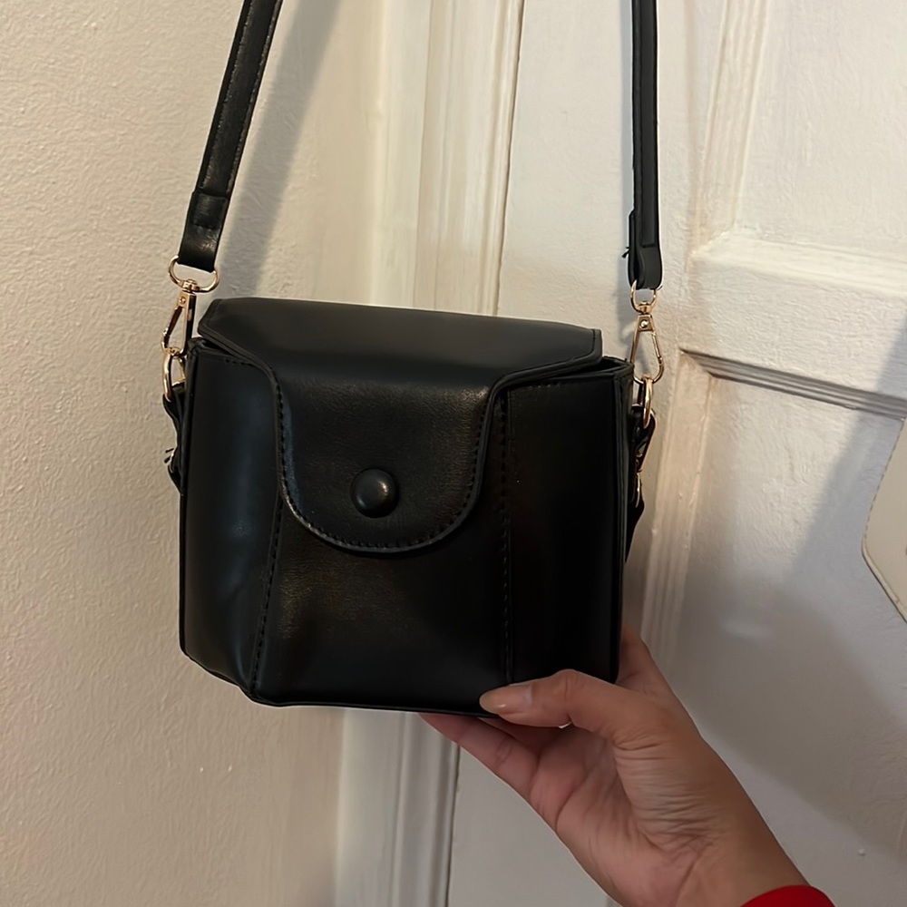Black crossbody/handbag